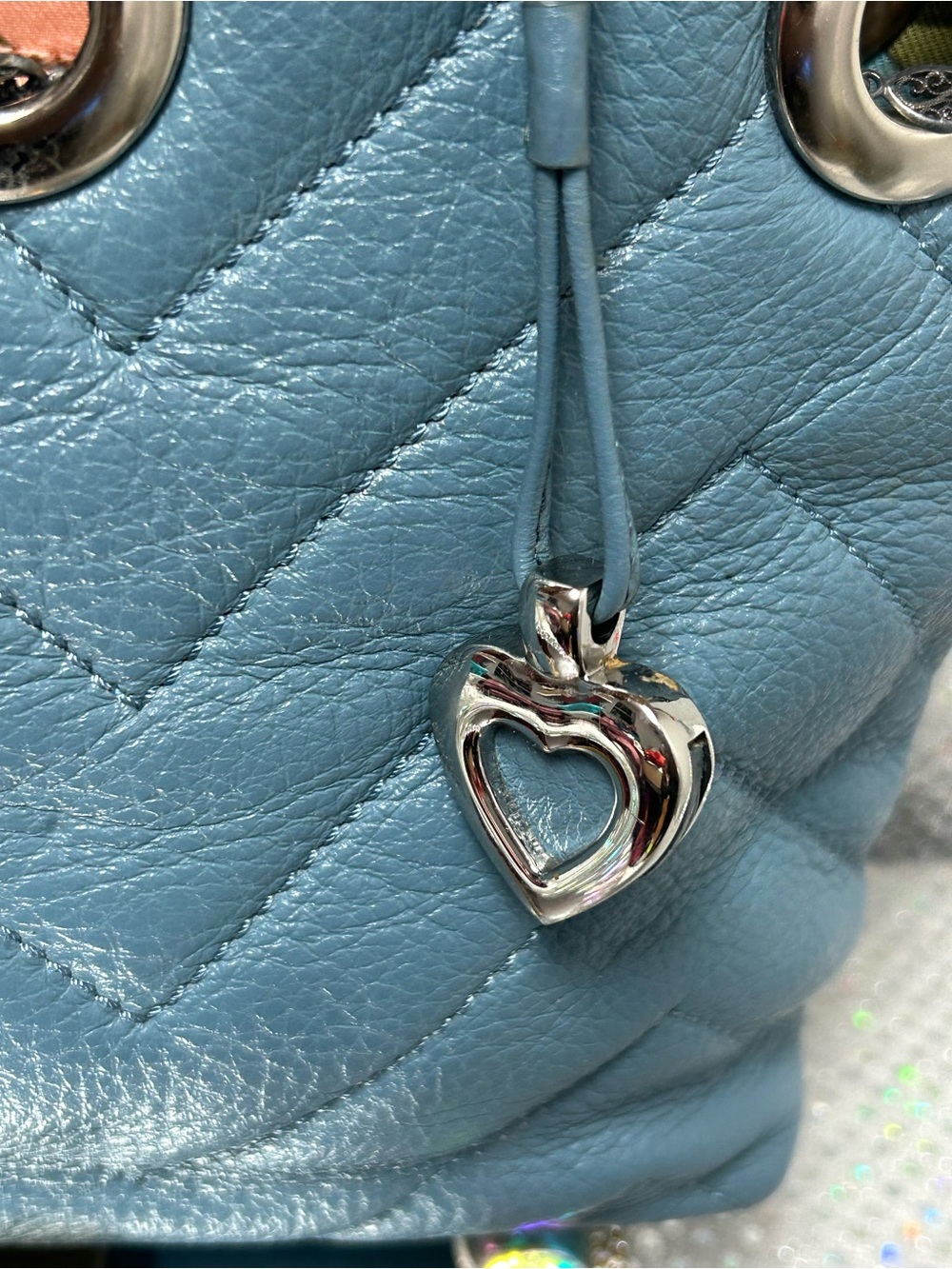 Sharif Sky Blue Quilted Shoulder Bag with Heart Charm Approx. 14 x 8 x 3 - Picture 7 of 17
